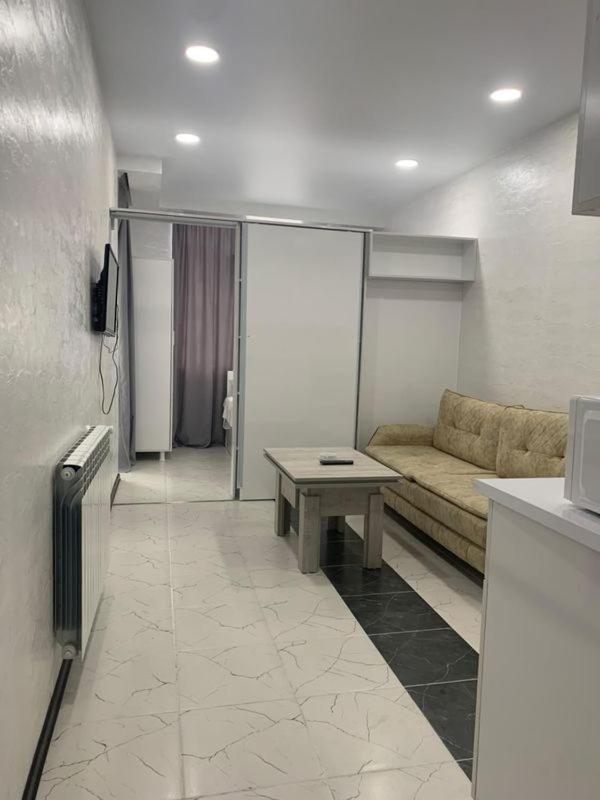 Kakha'S Apartment Батуми Екстериор снимка
