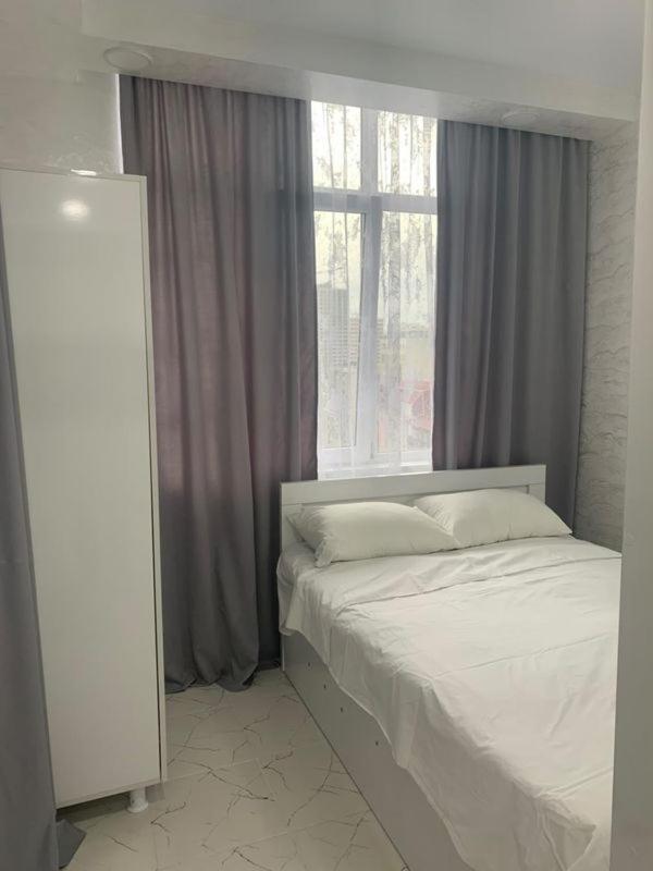 Kakha'S Apartment Батуми Екстериор снимка
